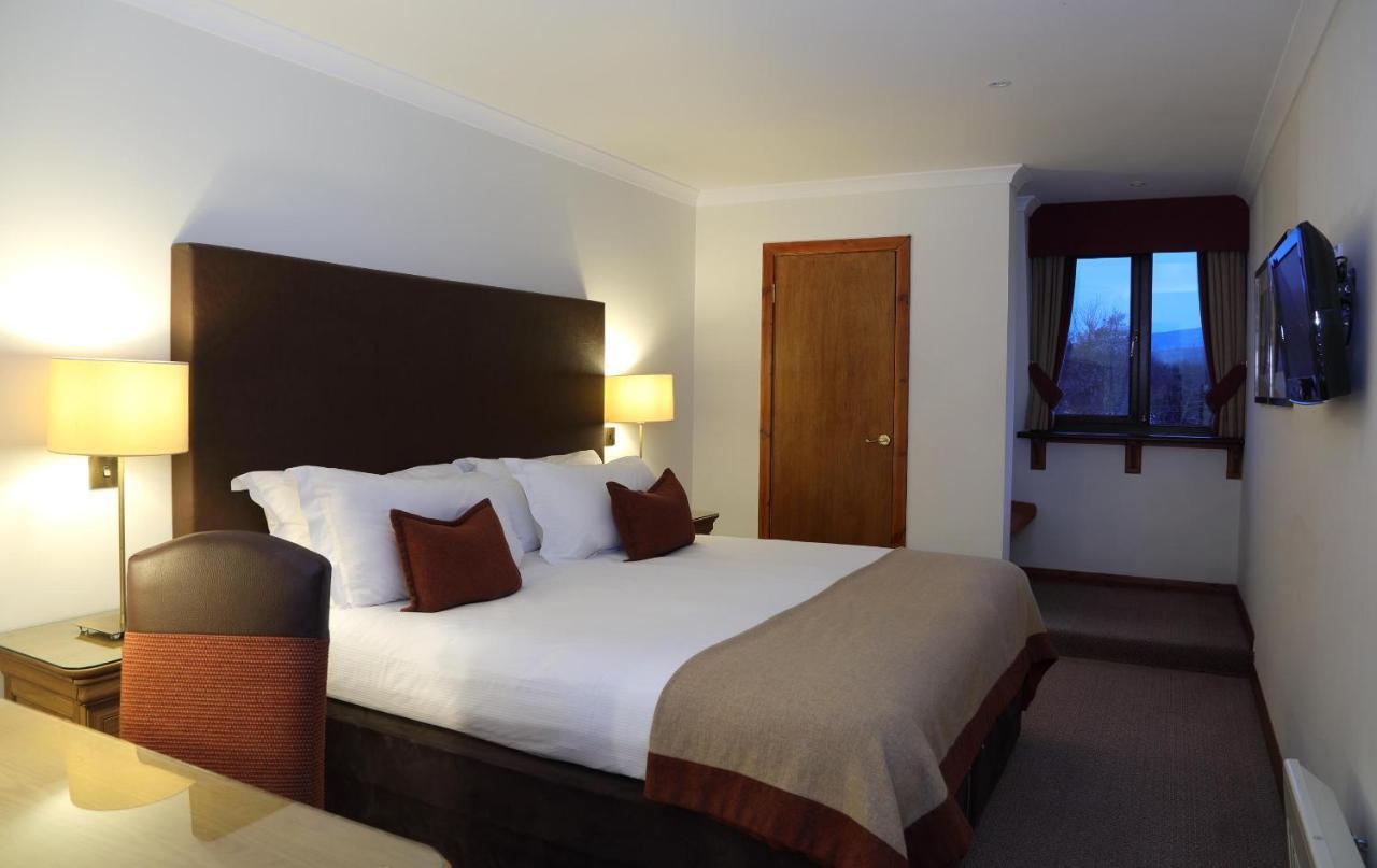 Macdonald Forest Hills Lodge *